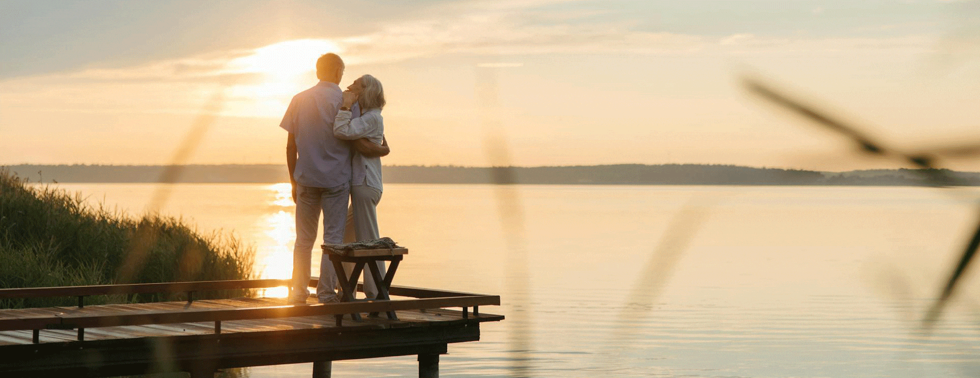 Retirees reviewing a retirement income strategy with Roberts Wealth Management